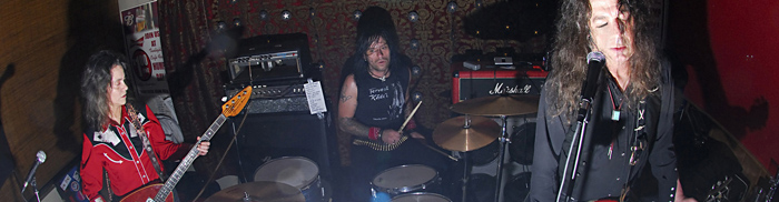 Pierced Arrows (ex-Dead Moon) w/ Frontier Folk Nebraska